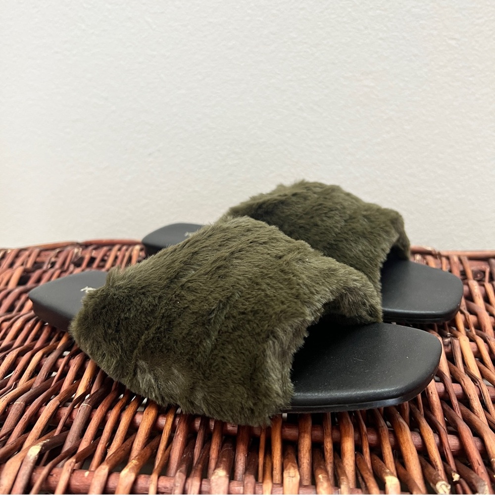 NIB Yosi Samra Nora Olive Green Fur Furry Slippers Sandals Shoes Sz 7 8 9
